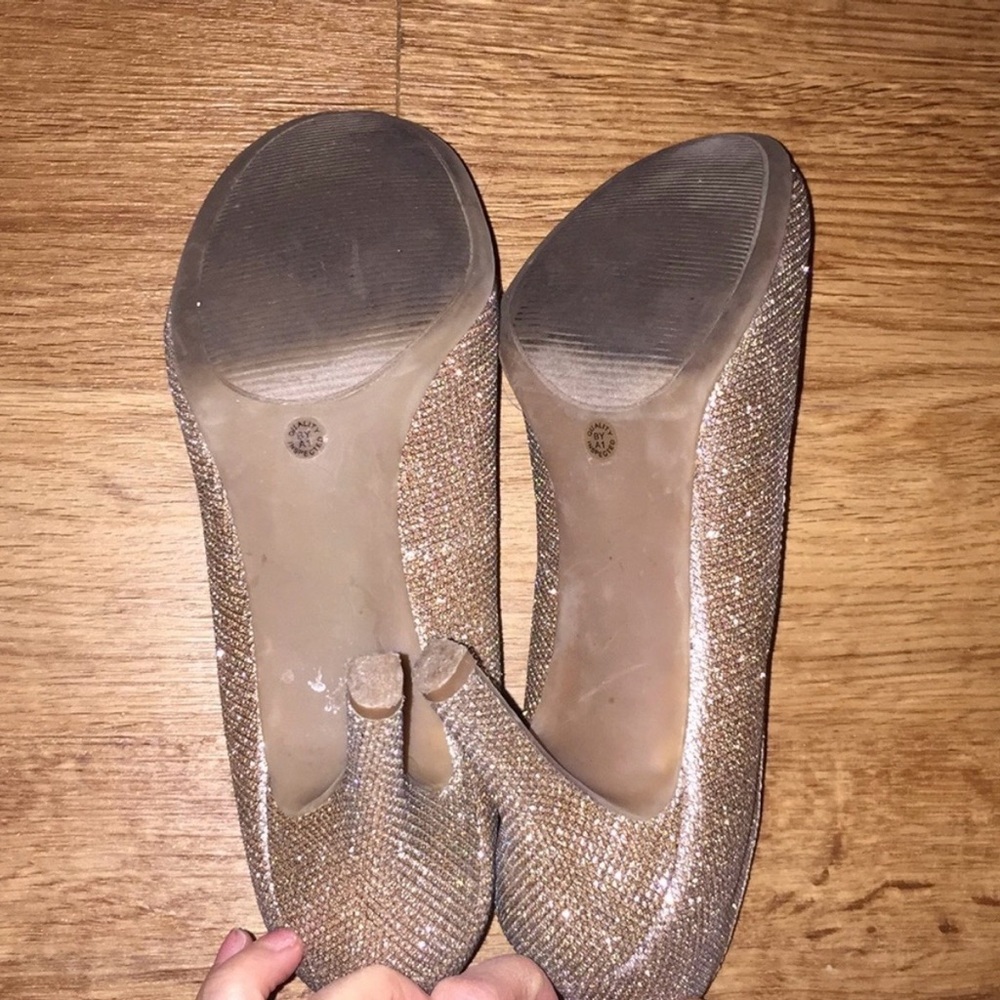 a.n.a Glittering Gold Heels size 7 - Picture 2 of 3